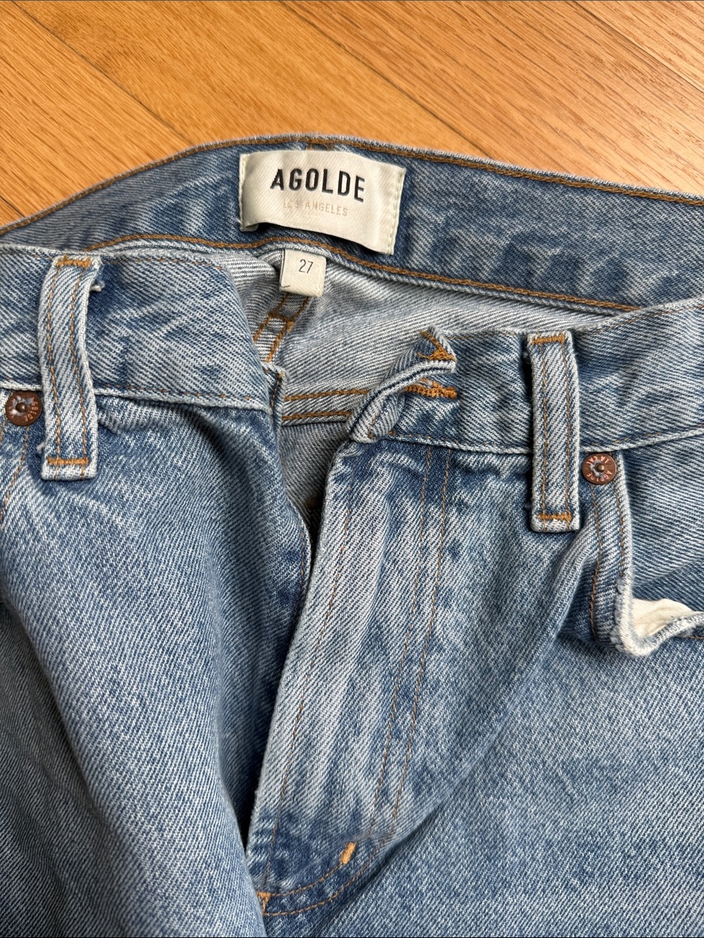 Agolde Mid-Rise Valen Jeans - Picture 4 of 5